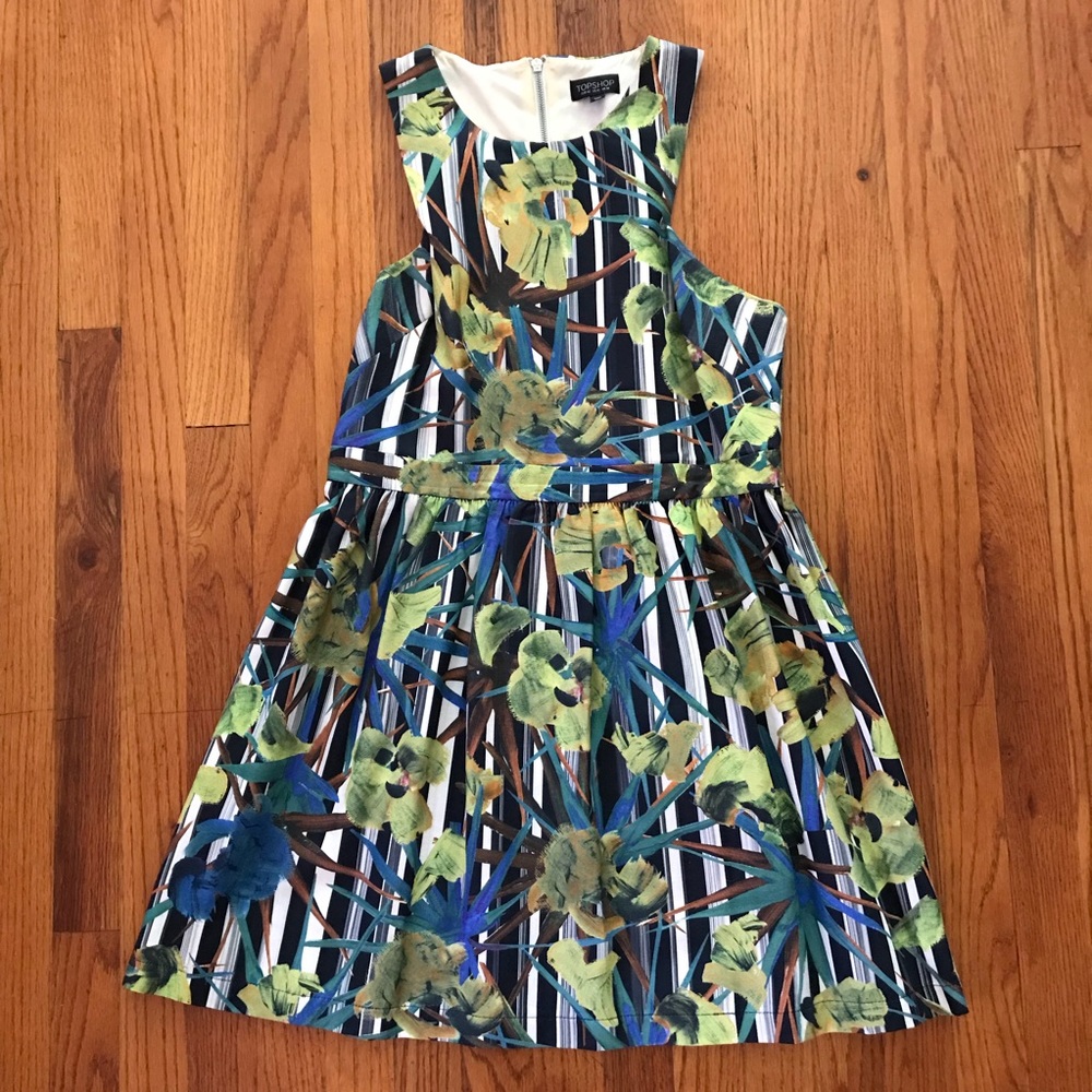 Vintage Cut TopShop Black & White Palm Print Dress